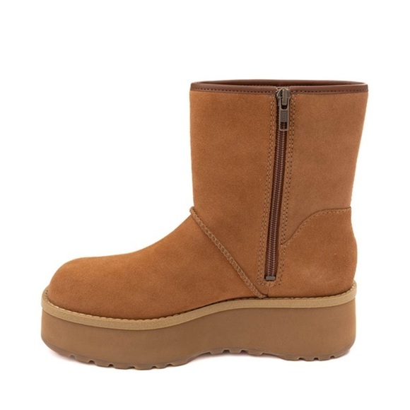 NWT UGG CityFunk Mid Boots! - Picture 2 of 9